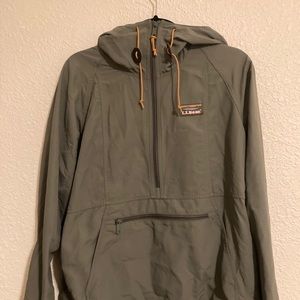 LL Bean Anorak women’s medium